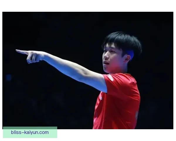 亚洲杯最佳门将表现稳健，助力球队争夺冠军之路